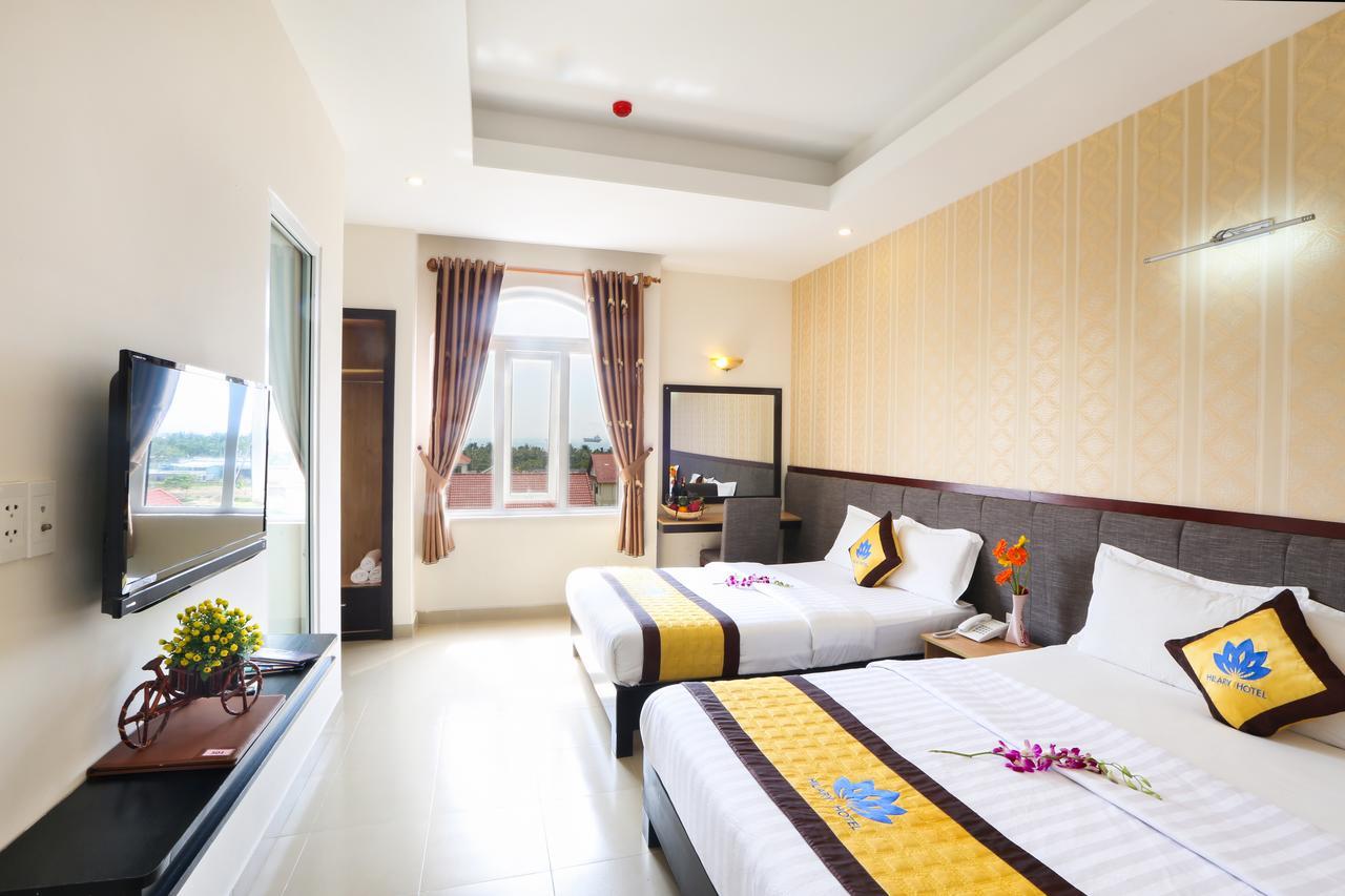 Hilary Hotel Дананг Экстерьер фото